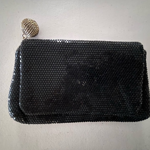 VINTAGE: Lumured | metal mesh clutch bag. - Picture 2 of 12